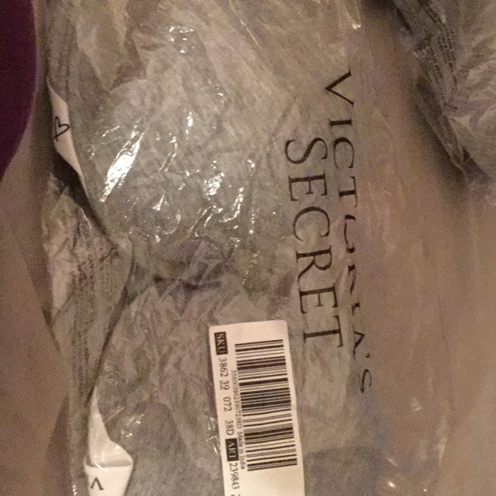 COPY - VICTORIA SECRET T-SHIRT BRA!!!💋😎💕